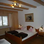 בית הארחה Gaestehaus Johanna 4*