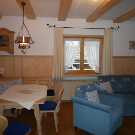 Gaestehaus Johanna Pensjonat 4*